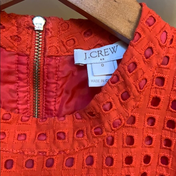 J crew elegant patterned blouse with underline accent and gold zipper back. - Picture 7 of 9